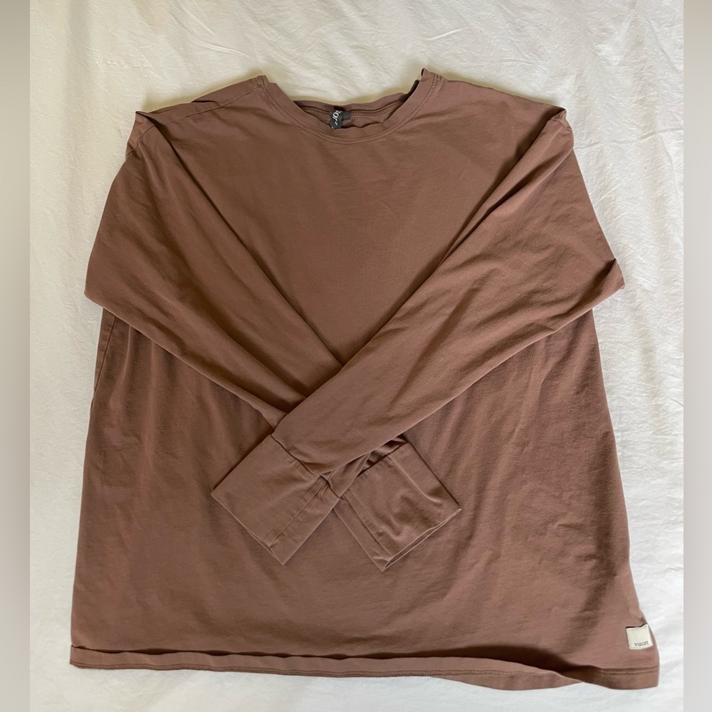 Vuori Long Sleeve Feather Tee